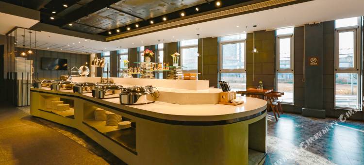 秦皇岛首钢赛车谷钢铁酒店图片