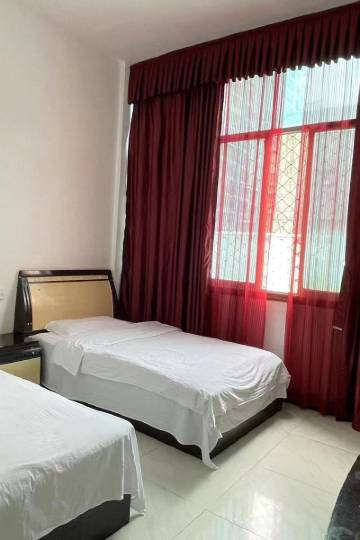 县市场监督管理局容美工商所附近酒店,鹤峰酒店预订查询,鹤峰宾馆住宿