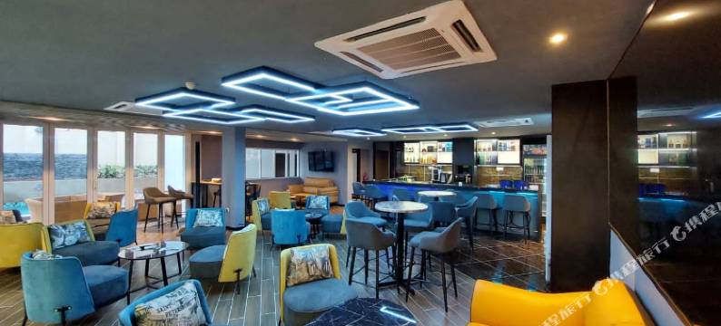 克里斯蒂套房酒店(Christee Suites Hotel)图片