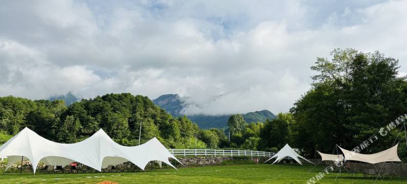 御龙湾国际酒店(金寨天堂寨店)图片
