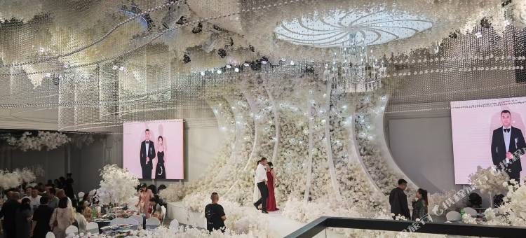 弘悦艺术酒店(松原体育馆中山公园店)图片