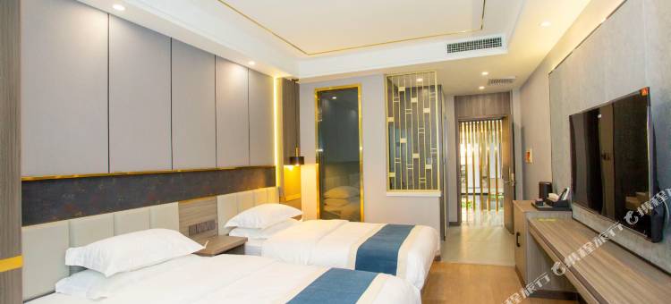 依山新境酒店(七彩丹霞景区店)图片