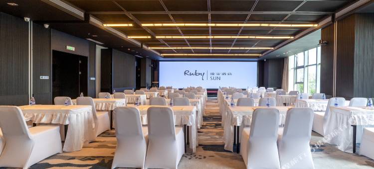 珠海Ruby Sun瑰宝酒店(明珠站体育中心店)图片