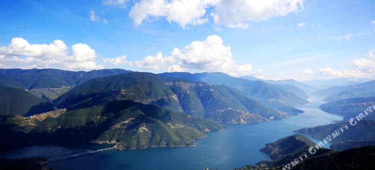 凤庆华源花园酒店(凤庆客运站店)图片