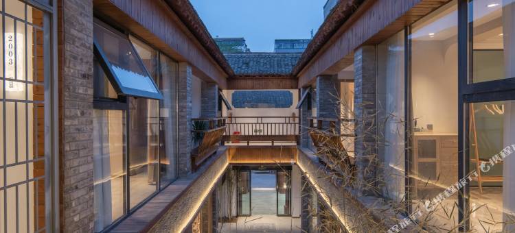 霁园欢沁酒店(洛邑古城丽景门十字街店)图片