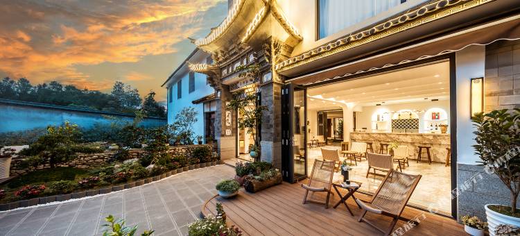雲海名筑·岚山听风The丨Sea云漫松涧艺宿(古城南门店)图片
