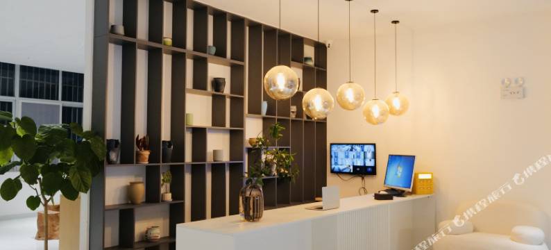 森巷酒店(大理洱海公园高铁站店)图片