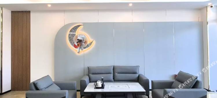 德令哈瀚海星空酒店(海子诗歌馆天文科普馆店)图片