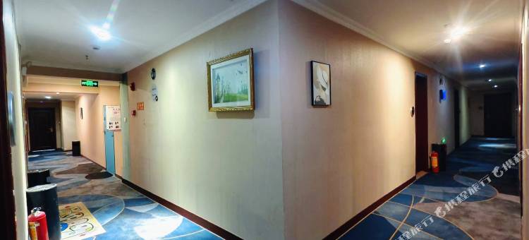 OYO岳阳弘一宾馆图片