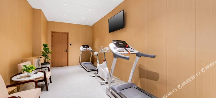 艺龙瑞云酒店(呼和浩特万象城新华广场地铁站店)图片