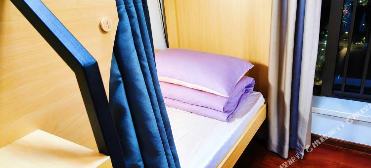 轻快·纯女生·太空舱Youth Hostel(深圳北站店)图片