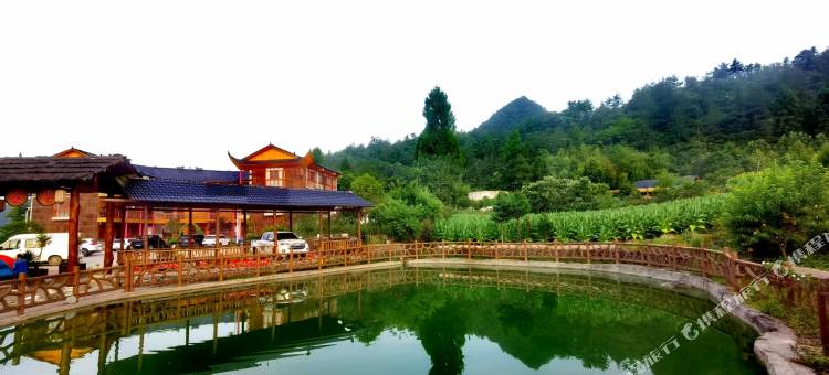 鹤峰屏山村外婆家民宿图片