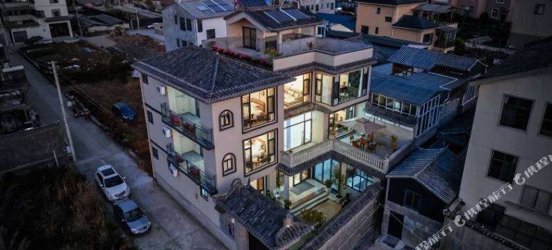 和谐轻奢温泉民宿图片