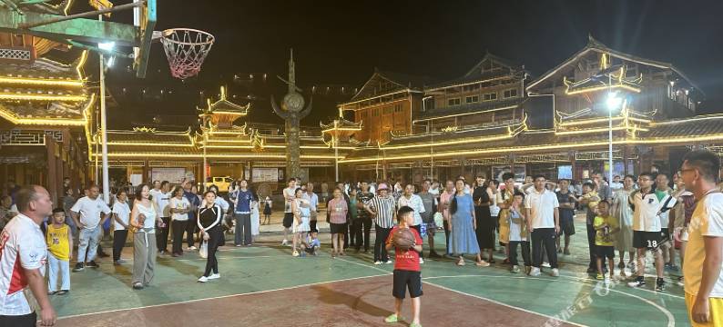 小丹江苗寨夏悦美宿图片