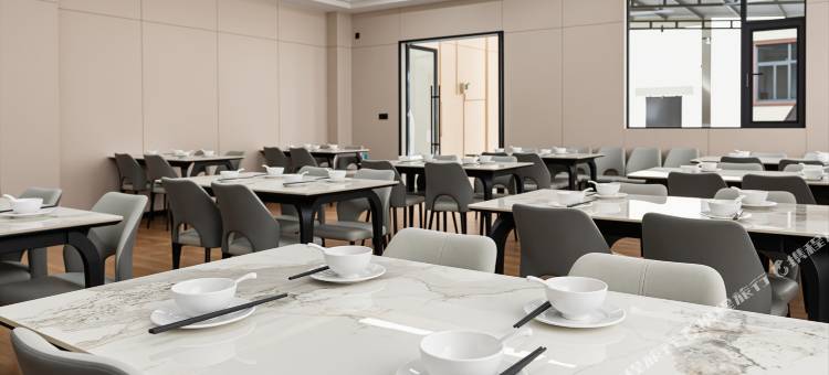 柏雅智能酒店(玉溪新平戛洒店)图片