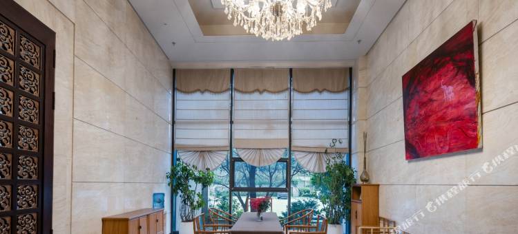 花筑·澜海设计师酒店(威海国际海水浴场火炬八街店)图片