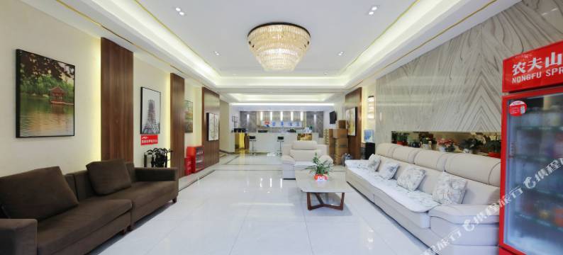 重庆荣亮酒店(璧山秀湖公园店)图片