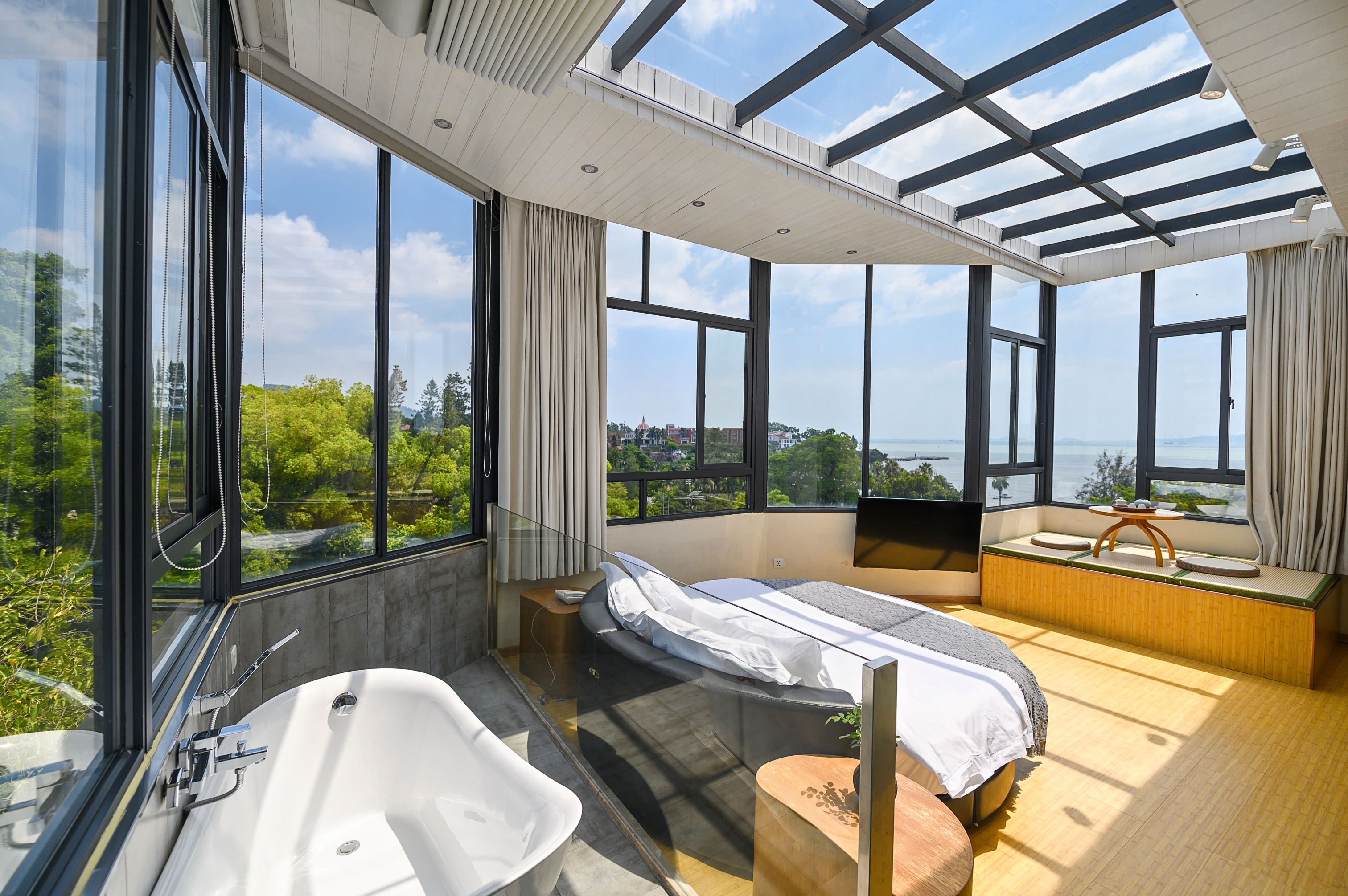 Gulangyu Liuyue Sea View Holiday Hotel Over view