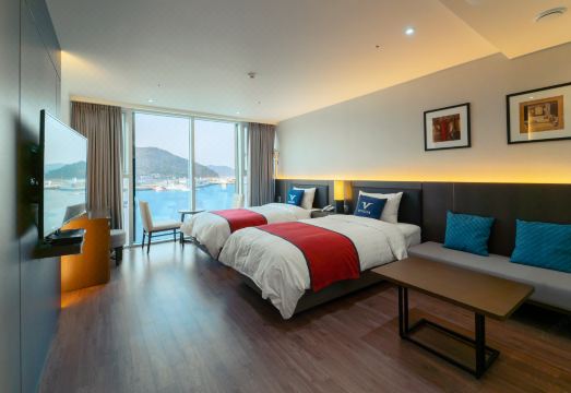 Yeosu Venezia Hotel & Suite Hotel Overview