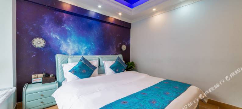 成都尚美精品主题公寓图片