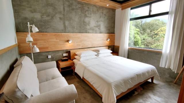 邛海蓝莲花海景民宿(海滨中路分店)