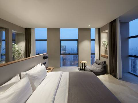 重庆無际山城高空酒店(观音桥九街店)