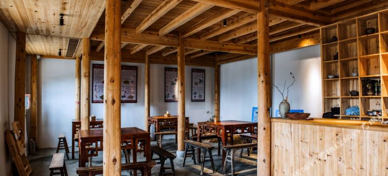 松阳星空下半岭图片