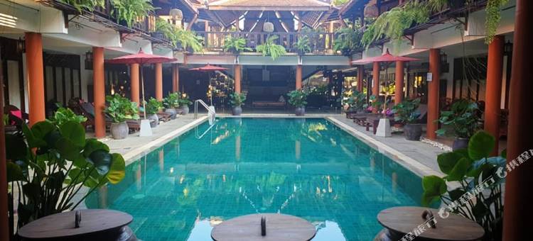 卢恩泰酒店(Ruean Thai Hotel)图片