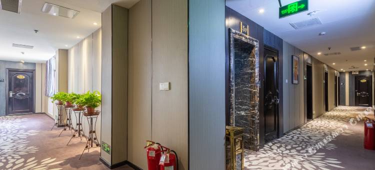 派酒店(东营火车站店)图片