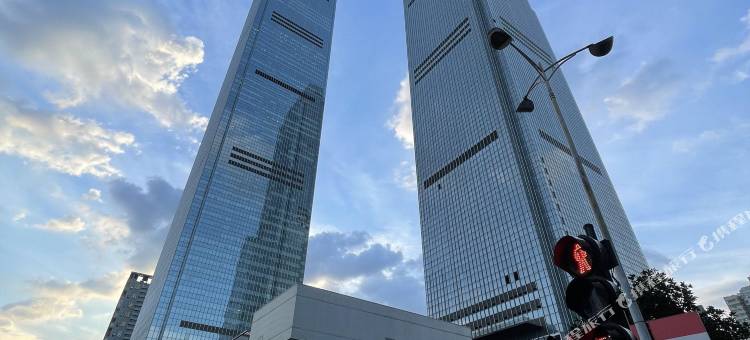 长沙五一广场IFS国金中心米乐谷超级电竞酒店图片