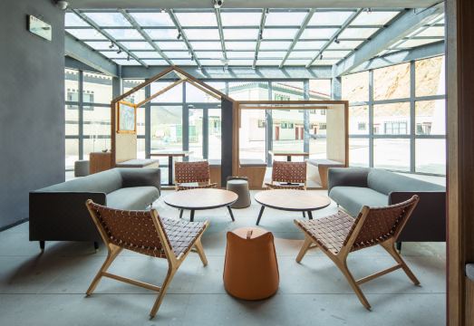 Pingcuo kangsang Everest base camp oxygen rich HotelHotel Overview