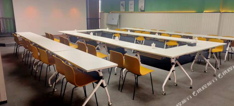 银座精宿酒店(济南莱芜旅发印象城凤城西大街店)图片