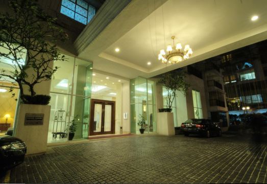 Wedgewood Residences Hotel Overview