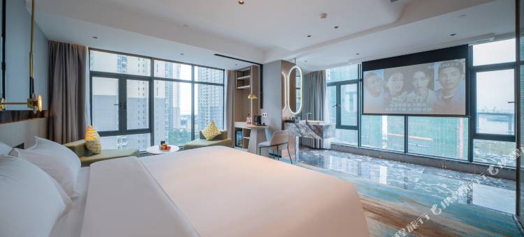 龙汐·臻享公寓(湛江万达广场中澳友谊花园店)图片