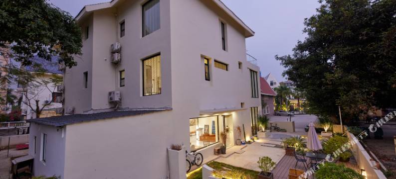 水岛·美学民宿(北海银滩景区侨港风情街店)图片