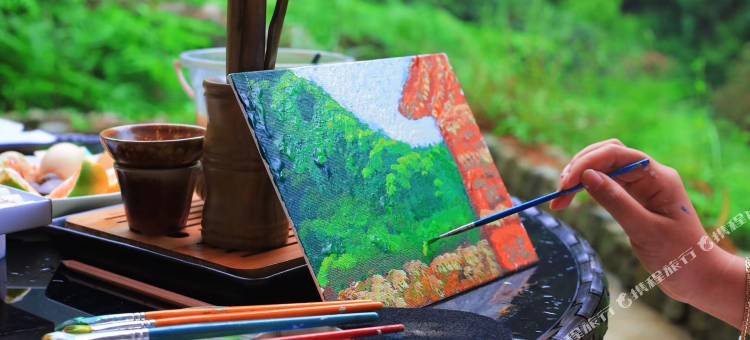 群山之心·夹缝岩民宿图片