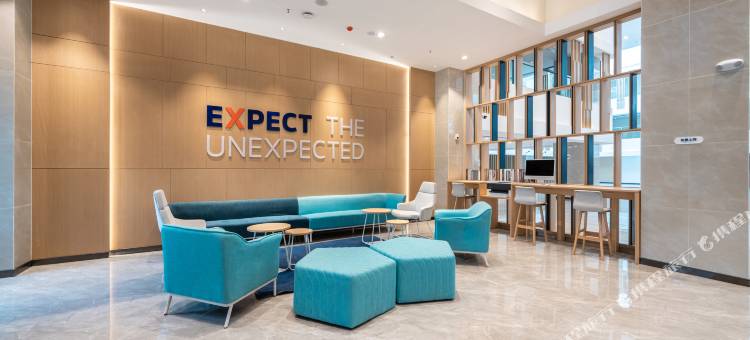 林芝华发智选假日酒店图片