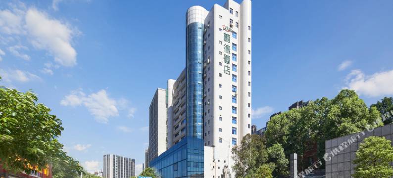 蔚徕酒店(长沙贺龙体育馆黄土岭地铁站店)图片