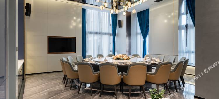 宜宾瑞柏俪国际酒店(宜宾西站原著荟店)图片