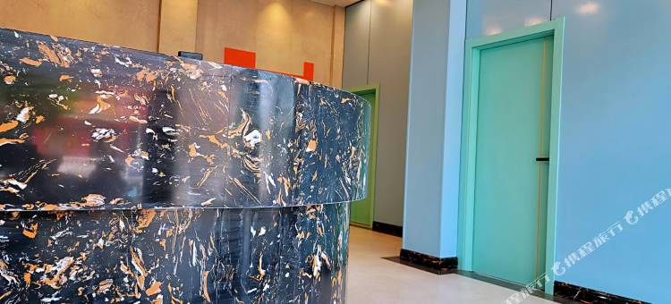 法拉利旗舰酒店(高安高铁站店)图片