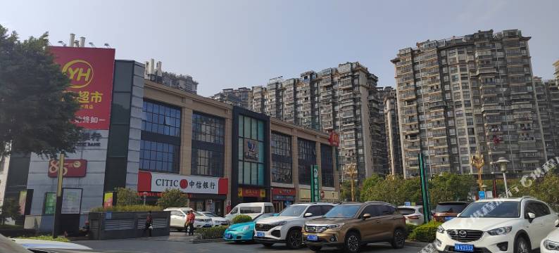 雨露投影公寓图片