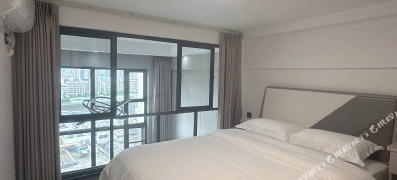 遇见·轻奢Loft公寓(大埔奥园广场店)图片