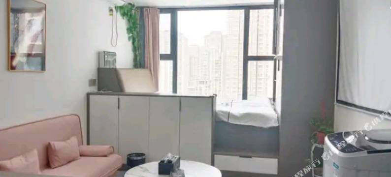 仟客观影酒店(巩义正上豪布斯卡店)图片