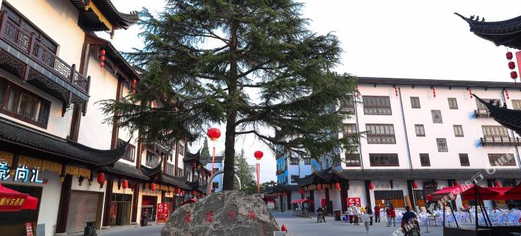 唯庭酒店(上海罗店古镇美兰湖地铁站店)图片