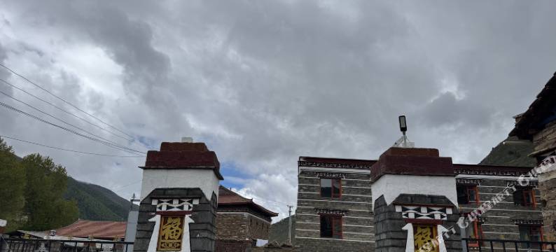 仰佩林民宿图片