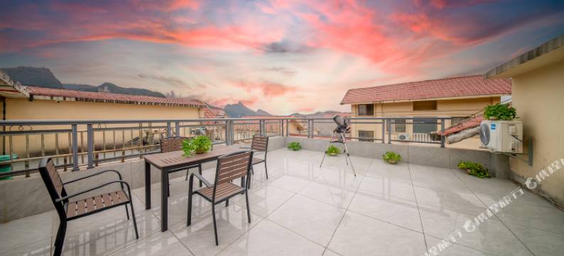 星辰之吻度假民宿(中国天眼科普基地店)图片