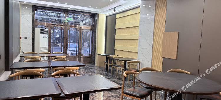 青绿酒店(大兴安岭人民医院加格达奇站店)图片