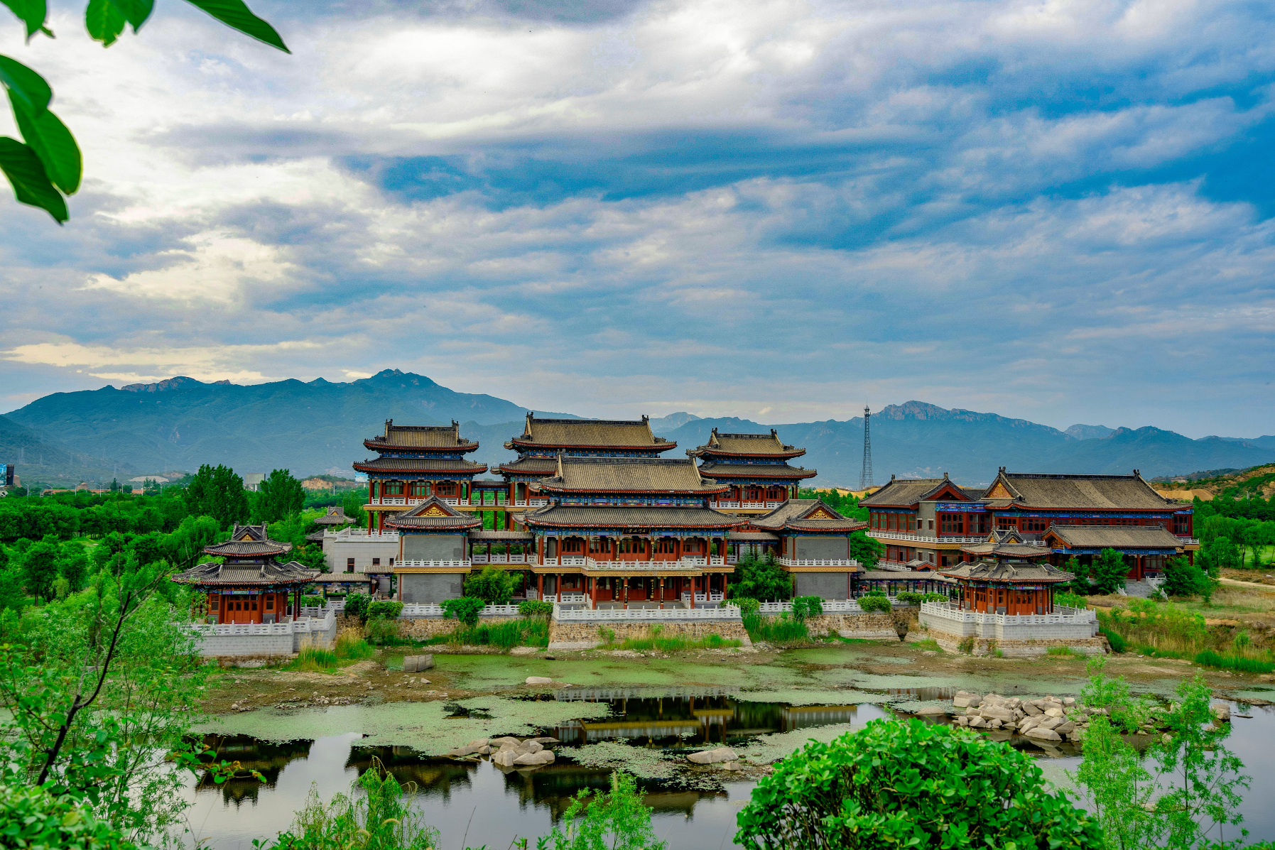 Jizhou Panshan Weisden Resort Hotel (Tianjin Media College)Hotel Overview