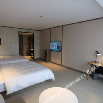 汉庭(赤峰林东福山公园店)