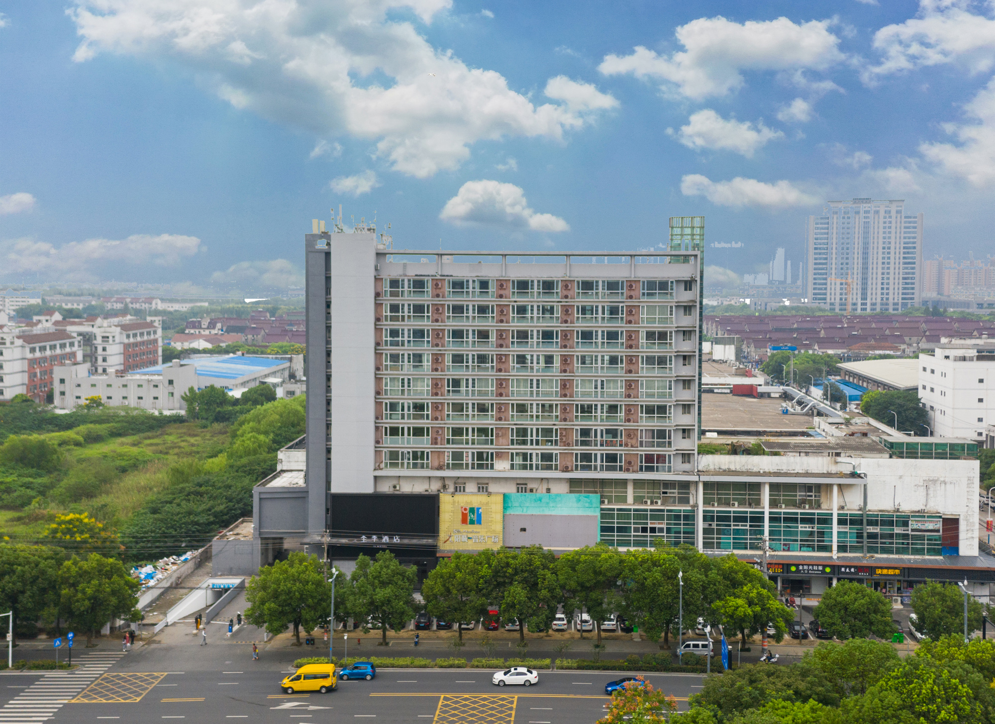 JI Hotel (Suzhou Wujiang Development Zone)Over view